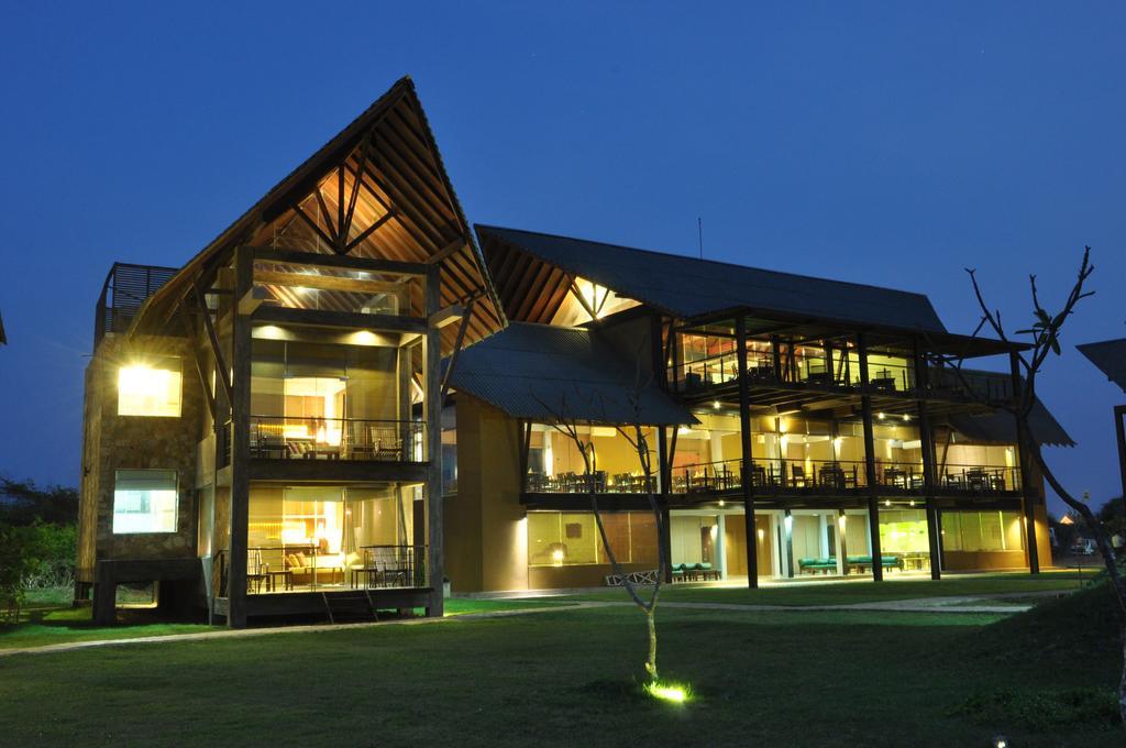 Laya Safari Resorts & Spa Yala Extérieur photo