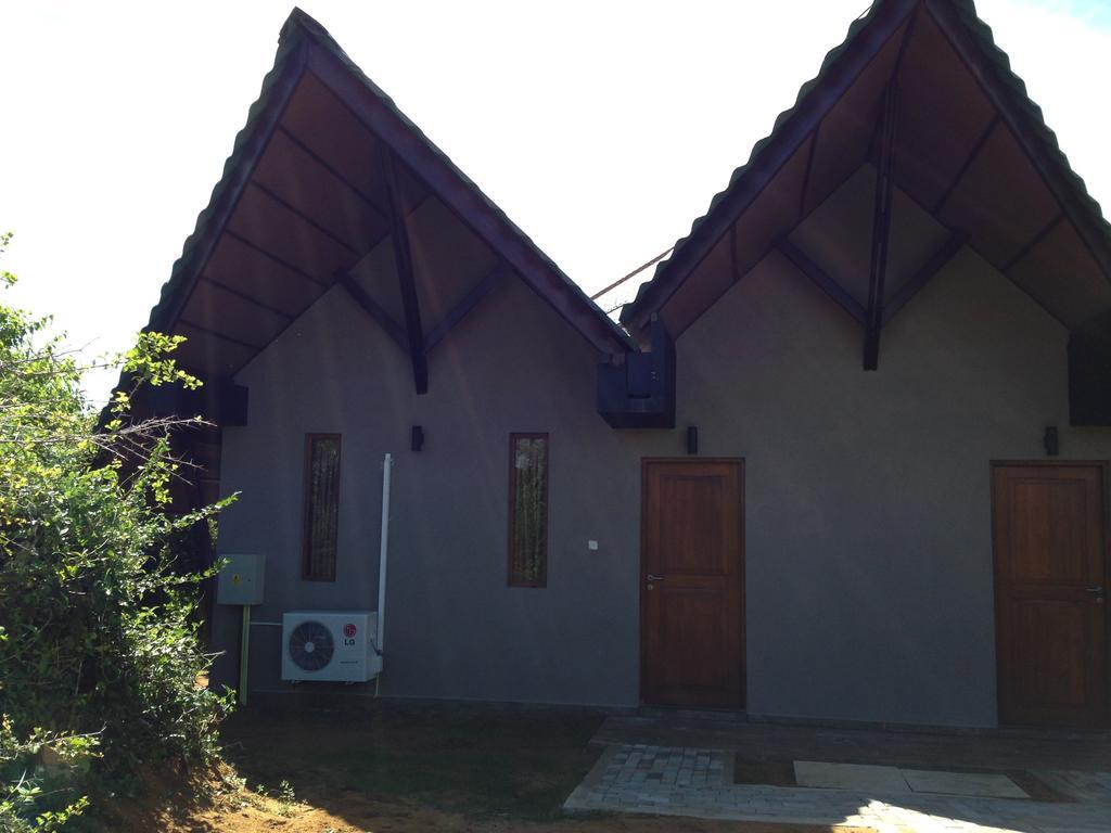 Laya Safari Resorts & Spa Yala Extérieur photo