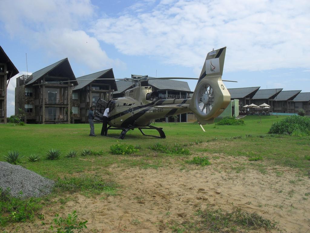Laya Safari Resorts & Spa Yala Extérieur photo